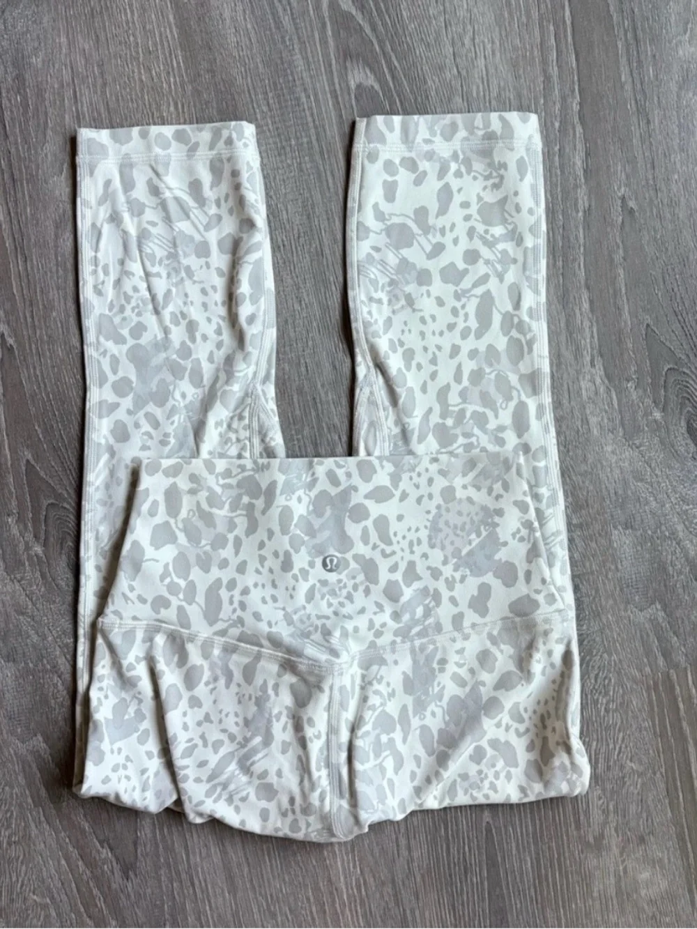 Lululemon Align High-Rise Crop 21